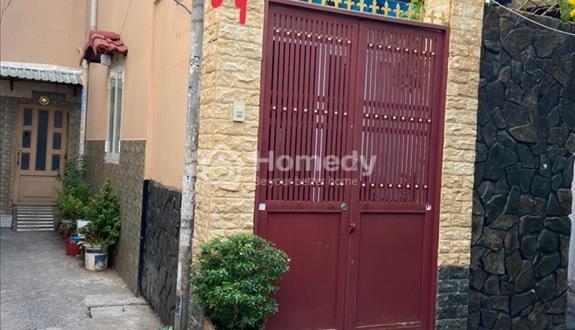 Nhà cấp 4 cần bán gần trường học , bệnh viện - Ảnh 1