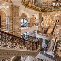 Bán căn hộ siêu sang số 6 Nguyễn Văn Huyên rộng 232m2 tầng cao nhìn ra hồ Tây