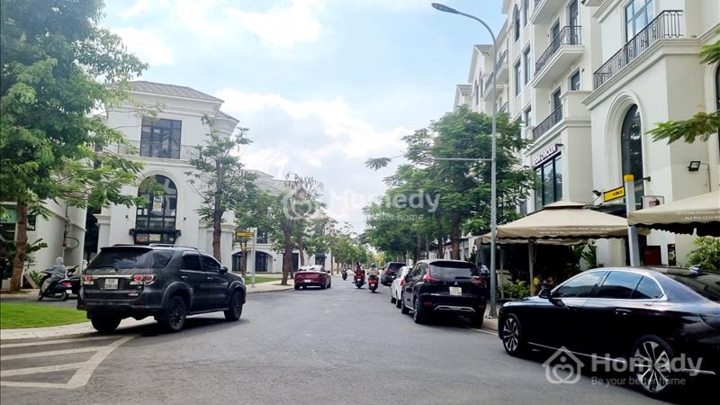 Hàng ngon! Cho thuê nhà phố 96m2, 5 tầng có thang máy, máy lạnh tại Vinhomes quận 9 giá tốt - Ảnh 3