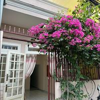 Nhà đẹp, có nội thất, hẻm Xe Hơi, trong khu Cư Xá Điện Lực, đường thông thoáng không ngập