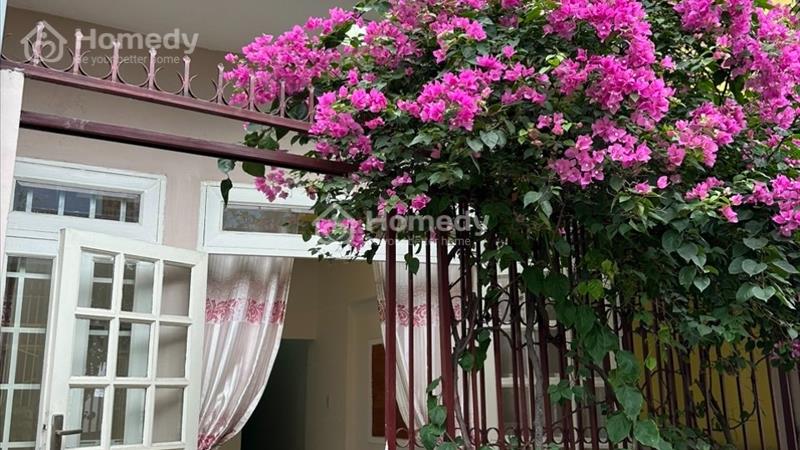 Nhà đẹp, có nội thất, hẻm Xe Hơi, trong khu Cư Xá Điện Lực, đường thông thoáng không ngập - Ảnh 1