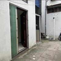 Cho thuê nhà nguyên căn ngõ 38 Xuân La, Tây Hồ, 5tr/tháng