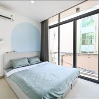 Cho thuê căn hộ 1 phòng ngủ Quận 1 , ban công thoáng mát
