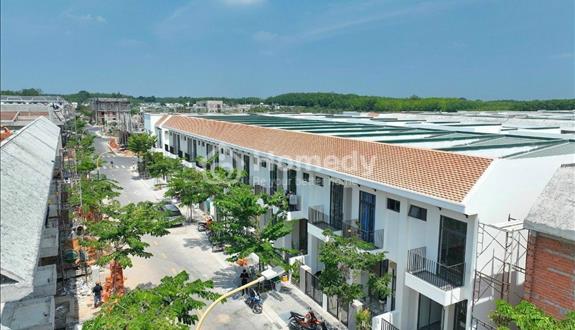 90m2 thổ ngay chợ Chánh Lưu, ĐT 741, giáp TP Mới, chỉ 320Tr, Vietcombank hổ trợ 70% và lãi 4,8%/năm - Ảnh 1
