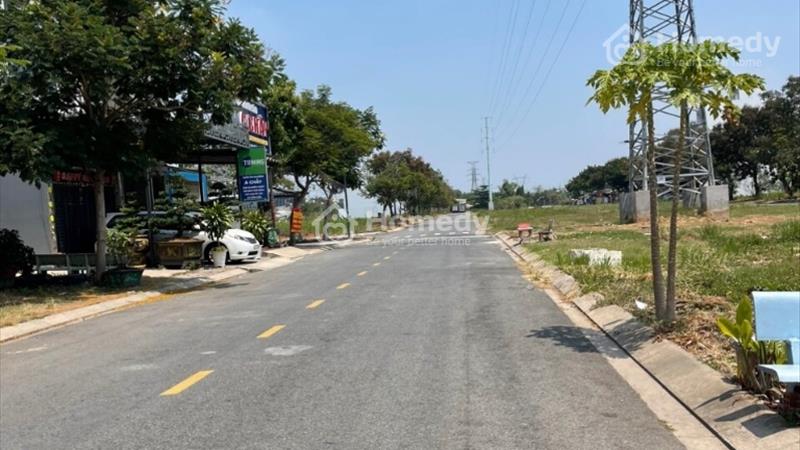 Bán nhà nghỉ 9phong.mặt tiền đường 16m.KDC phong phú 4 Bình Chánh,tặng giấy phép kinh doanh - Ảnh 1