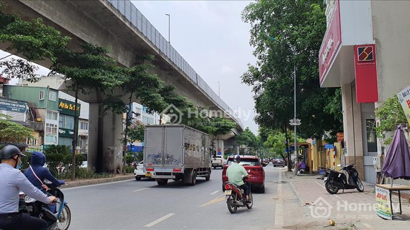  Hiếm! Bán tòa nhà mặt phố Hoàng Cầu nhiều tầng lầu, DT 420 m2, MT Khủng, CTy - VP - Ảnh 1