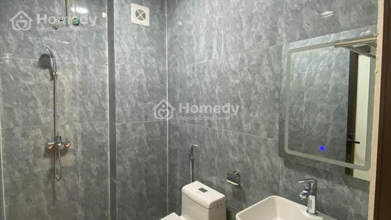 Nhà 31m xây 5 tầng phố đồng dinh thạch bàn Long Biên  - Ảnh 3