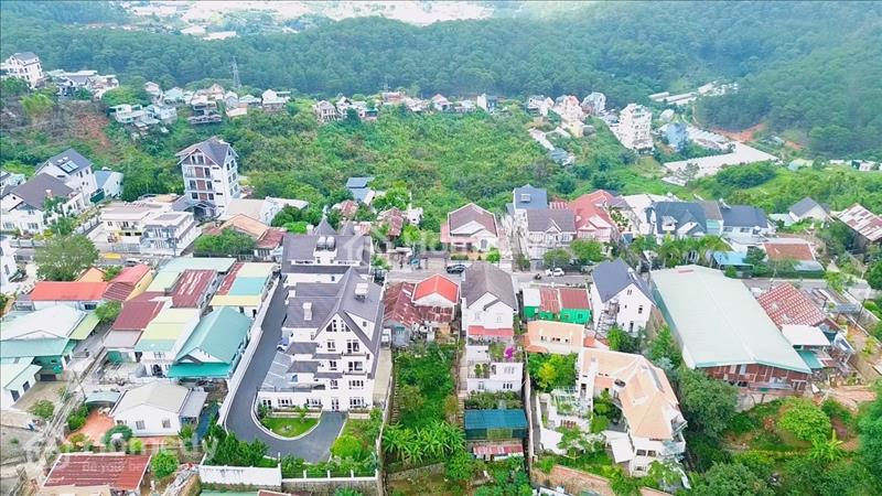 Bán lô đất mặt tiền đường view đẹp kinh doanh tốt tại Hoàng Hoa Thám- Đà Lạt  - Ảnh 1