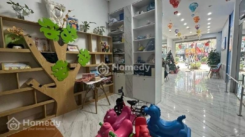 Bán nhà mặt phố Trương Định DT gần 100 m2 mặt tiền rộng KD, lô góc - Ảnh 3