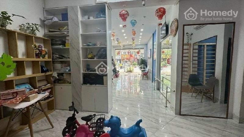 Bán nhà mặt phố Trương Định DT gần 100 m2 mặt tiền rộng KD, lô góc - Ảnh 4