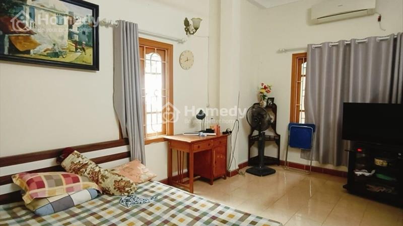 Bán đất tặng nhà đẹp đường La Thành, quận Ba Đình, DT 70m x 3 tầng, Giá nhỉnh 6 tỷ có TL - Ảnh 2
