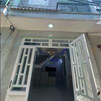 Nhà NgỢP Cần Bán Nhanh , 720 Triệu Nhà 2 Lầu Đúc Kiêng Cố , đường nhựa 5m , Sổ Riêng 