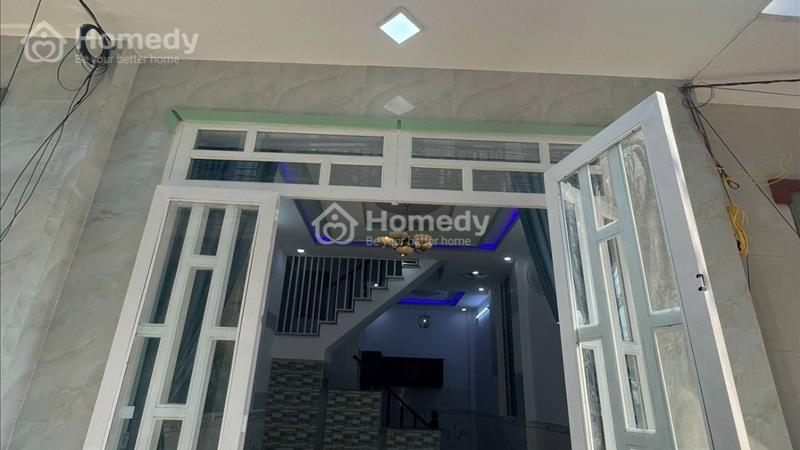 Nhà NgỢP Cần Bán Nhanh , 720 Triệu Nhà 2 Lầu Đúc Kiêng Cố , đường nhựa 5m , Sổ Riêng  - Ảnh 1