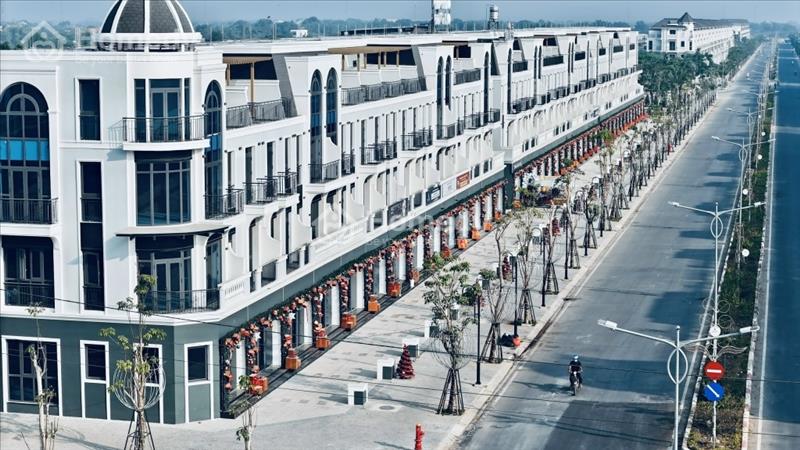 Cần bán nhà phố, Shophouse thương mại mặt tiền đường 3/2 Đức Hòa, Long An. - Ảnh 5