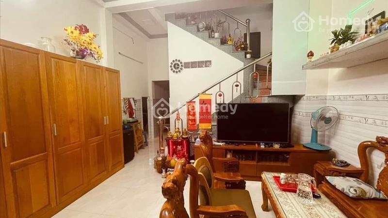 Gia đình gặp biến cố hạ giá chốt ngay 2tỷ4 nhà Hong Lạc Q.Tân Bình 52m2 sổ riêng - Ảnh 1