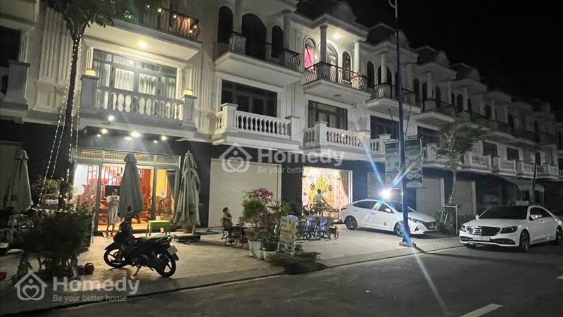  Nhà Phố Mặt Tiền Quốc Lộ 13 Ngay Đối Diện Bò Sữa Long Thành - Ảnh 7