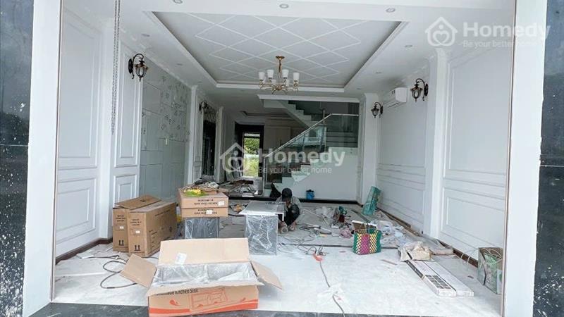  Nhà Phố Mặt Tiền Quốc Lộ 13 Ngay Đối Diện Bò Sữa Long Thành - Ảnh 2