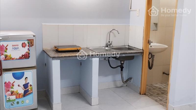 Phòng trọ giá rẻ, có máy lạnh, tủ lạnh, bảo vệ 24/24. Chỉ 4 triệu/tháng - Ảnh 2