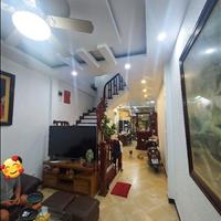Chính chủ bán nhà phố Từ Hoa gần Hồ Tây giá 18,3 tỷ