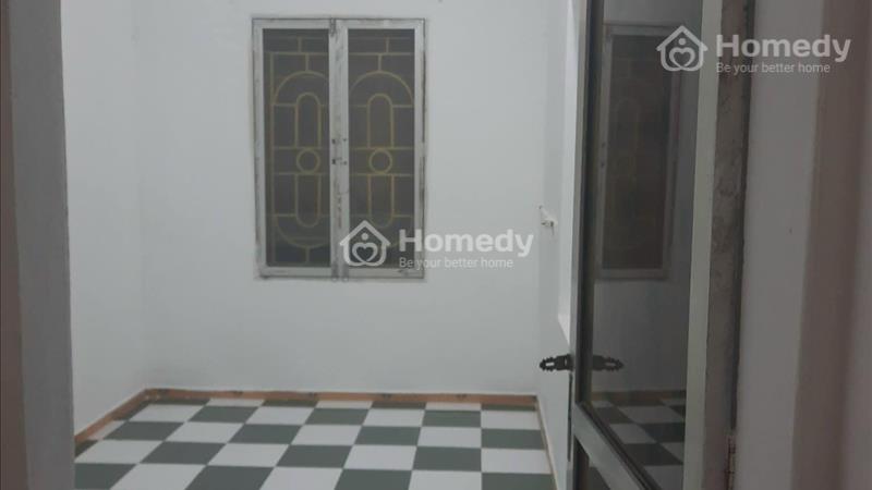 Bán nhà 26m2 xây 3 tầng phố Kim Mã ngõ rộng thoáng chỉ 3,2 tỷ - Ảnh 2
