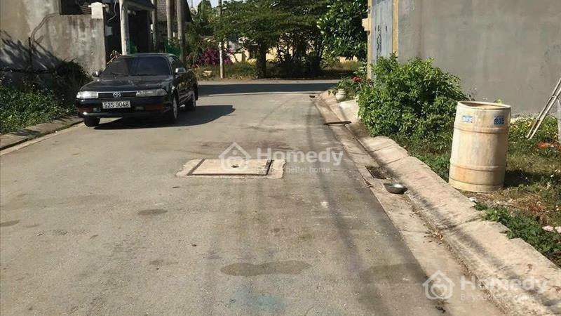 Đất sát vách Vinhomes Grank Park, vị trí đẹp, giá ngộp bank Lh: 0918.277.870 - Ảnh 2