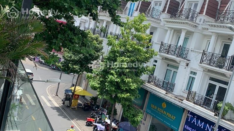 CHDV MT Trần Thị Nghỉ 14x15m, trệt, 2lầu, st. Hợp nhà hàng quán ăn.  - Ảnh 1