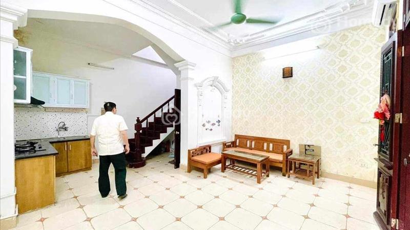 Cho thuê nhà Phan Kế Bính,35m2,có 4pn,khu dân trí cao,ưu tiên ở Gđ,Vp,KD Online - Ảnh 2