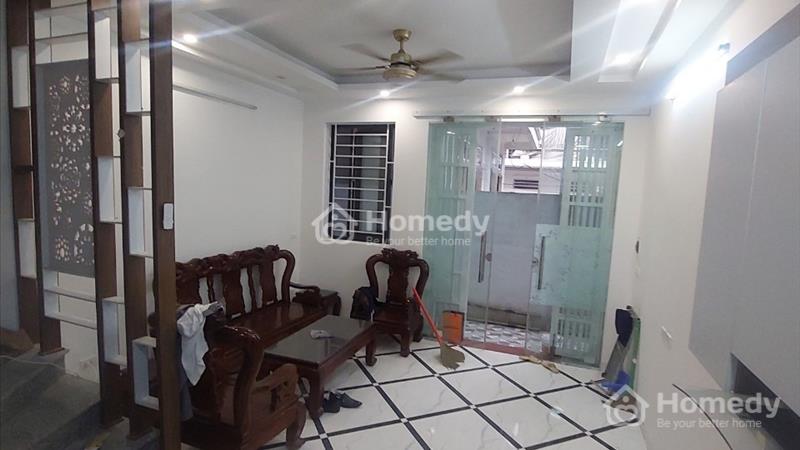 Bán nhà 31m xây 5 tầng ô tô đỗ gần nhà tại thạch bàn Long Biên  - Ảnh 1