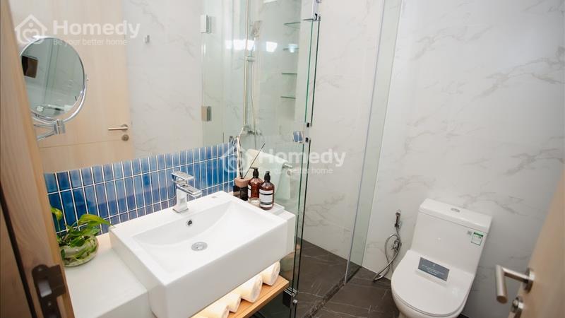 Bán căn 1PN+1WC hướng Đông Nam tầng cao view trực diện Vịnh Hạ Long dự án ICON40 giá full 2 tỷ - Ảnh 4