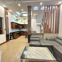 Cho thuê nhà riêng Ngọc Khánh,45m2,có 4pn,thoáng,yên tĩnh ưu tiên ở Gđ,Nhóm,Kd Online