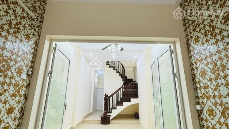 Chủ Nhà BÁN GẤP để về quê chăm mẹ - 25m2 5 tầng - ngõ rộng xe ba gác ô tô đi vô đc - Ảnh 1