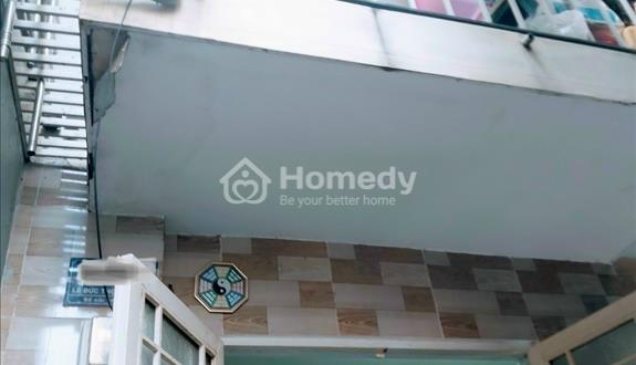 Thiếu tiền bán gấp nhà DT 60m2 / 795 Triệu đường Bông Sao Q. 8 gần chợ - sổ riêng LH Duy  - Ảnh 1