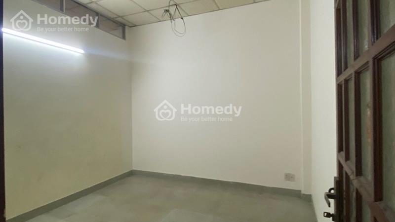 Cần cho thuê mặt bằng trước 50m2 (10m x5m) + nhà nguyên căn 2 tầng xây kiên cố phía sau (20m x 5m). - Ảnh 5
