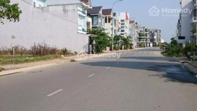 Giá 135 tr/m² bán đất ngay gần Vinhomes Q9, vị trí đắc địa mặt đường tuyệt đẹp. - Ảnh 1