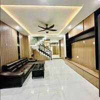 Chủ bán gấp nhà 1 trệt 3 lầu 4PN 1/ đường Hà Huy Giáp gần chợ