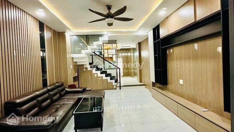 Chủ bán gấp nhà 1 trệt 3 lầu 4PN 1/ đường Hà Huy Giáp gần chợ - Ảnh 1