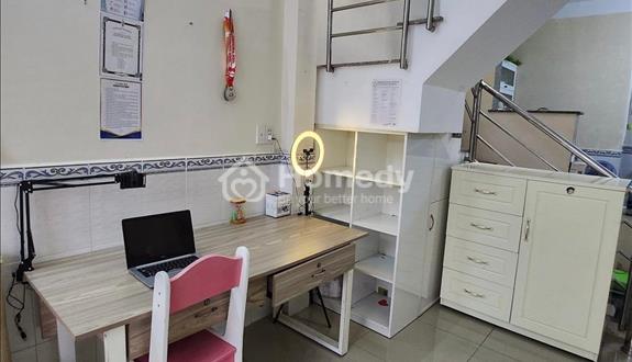 🏡 Bán gấp nhà Nguyễn Văn Cừ QUẬN 1 40m2 1lầu chỉ 1tỷ7 sổ riêng - Ảnh 1