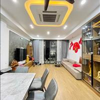Bán nhà phố Dịch Vọng, trung tâm Quận Cầu Giấy, ngõ ô tô, nhà đẹp dân xây, DT 56m2x4 tầng, MT 4.2m