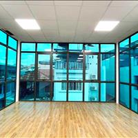 Cho thuê văn phòng Hoàng Quốc Việt,60m2/sàn,vị trí trung tâm,đg ô tô tránh,ưu tiên Vp cty,Kd Online