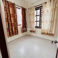 Chính chủ cho thuê nhà hẻm 120 Trần Hưng Đạo 1 trệt 3 tầng nhà trống giao ngay