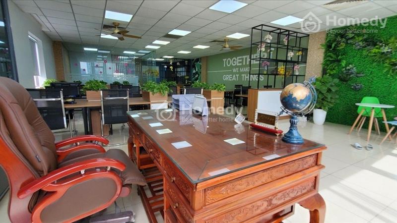 Cho thuê văn phòng 150m2-200m2 đủ nội thất như hình tại Mỹ Đình, sẵn vách kính, hầm để xe rộng rãi - Ảnh 1