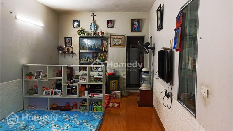 Bán nhà tập thể 40m2 tầng 1 phố Thái Thịnh ô tô đỗ cửa, kinh doanh tốt - Ảnh 3
