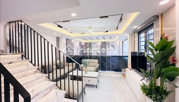 Nhà vị trí đẹp CHỈ 2TỶ45 Hẻm 6m Phùng Văn Cung-Phú Nhuận.SHR 54m2/3tầng-4pn cho thuê 16tr.Hãy goi E - Ảnh 1