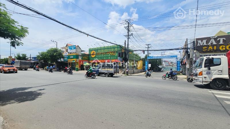 Nhà mặt tiền kinh doanh ngã tư 550, 1.869m ngang 40m, thu nhập 70tr/tháng, 1271 Bình Hoà, Thuận An - Ảnh 1