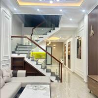 Bán nhà phố quang trung, hà đông, 40m, 4 tầng giá hơn 4 tỷ, cách ô tô tránh 25m, ngõ cực nông
