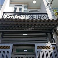Bán nhà 1 lầu, 2pn, 2 toilet, 1 giếng trời, Quận BT