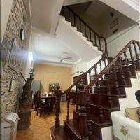 Giá tốt quá! Nhà Cầu Giấy 50m2, 4 tầng 4 ngủ đủ công năng, nhiều tiện ích, gần ô tô, chỉ 6.9 tỷ