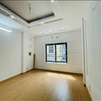 Nhà Cầu Giấy cần bán - 38m2, gara ô tô, ở và kinh doanh, sổ đỏ chính chủ
