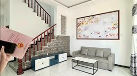 Bán Nhà Ngay Chợ và Khu Công Nghiệp Lớn - Sổ Hồng Riêng - Được Trả Góp - Ảnh 2