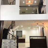 Tôi bán căn nhà ở q. Tân Bình 1 trệt 1 lửng 2 lầu